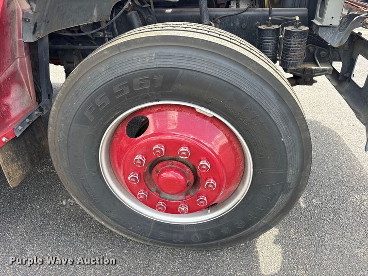 image for item ET2152 1997 Ford F-700 fire truck