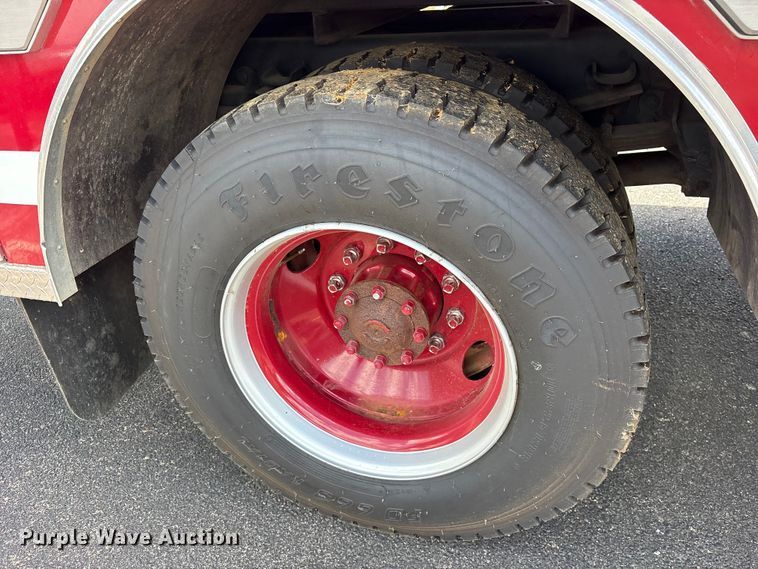 image for item ET2152 1997 Ford F-700 fire truck