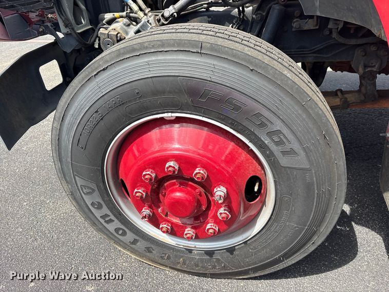image for item ET2152 1997 Ford F-700 fire truck