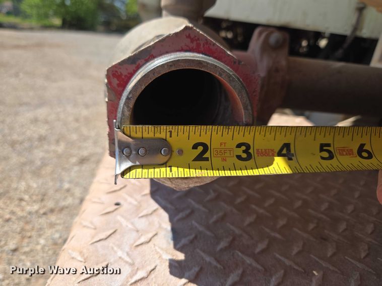 image for item ET5167 1992 International 9300 water truck
