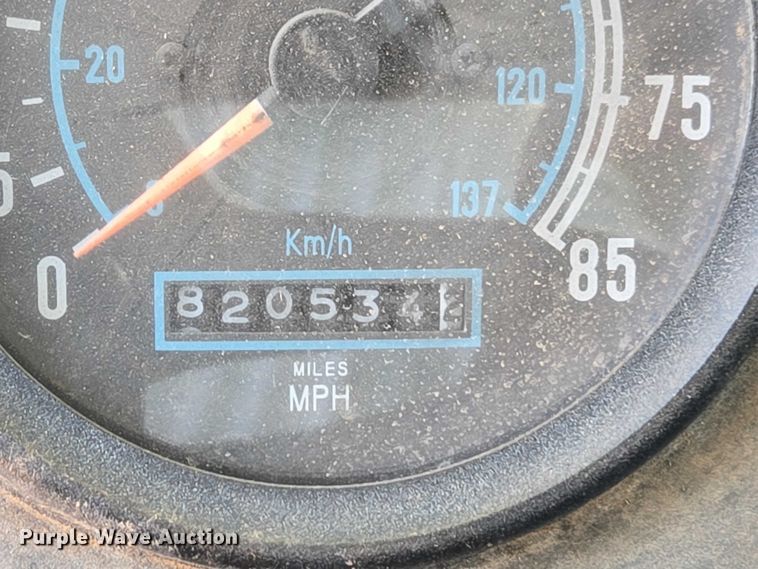 image for item ET5167 1992 International 9300 water truck
