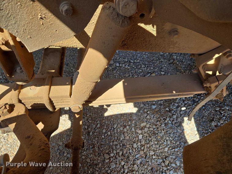 image for item ET5167 1992 International 9300 water truck