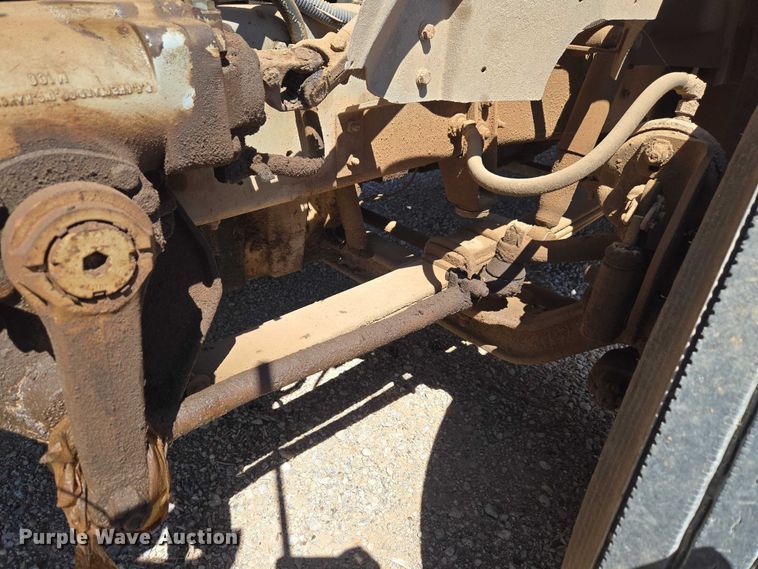 image for item ET5167 1992 International 9300 water truck