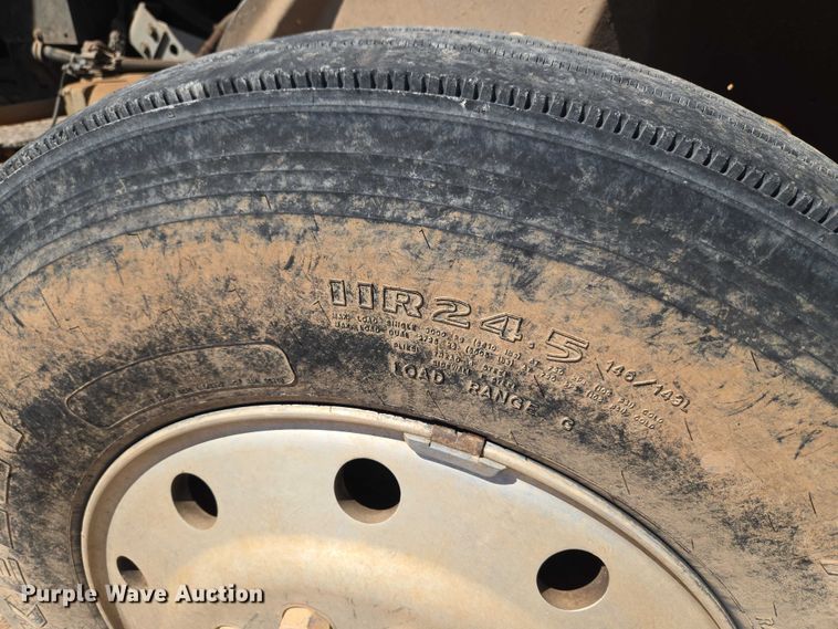 image for item ET5167 1992 International 9300 water truck