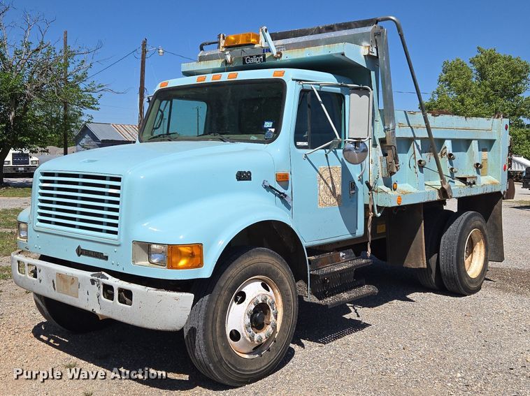2000 International 4700 Dump Truck VIN: 1HTSCABP6YH262413 Lot: 999350644