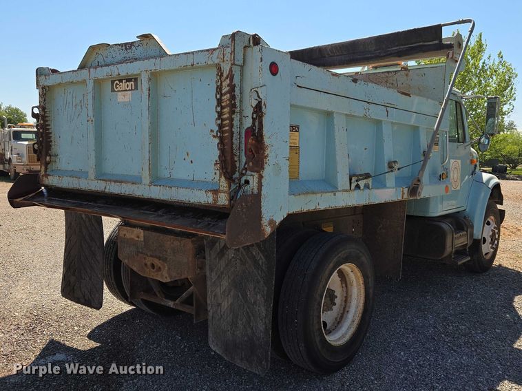 image for item ET5168 2000 International 4700 dump truck