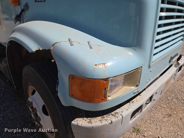 image for item ET5168 2000 International 4700 dump truck