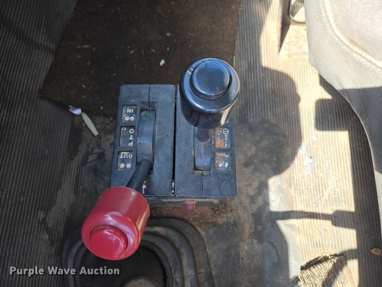 image for item ET5168 2000 International 4700 dump truck