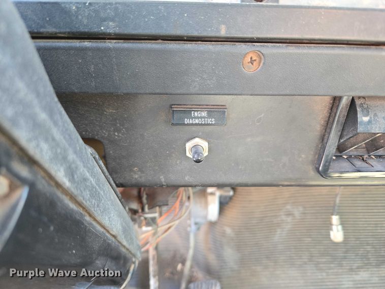 image for item ET5168 2000 International 4700 dump truck