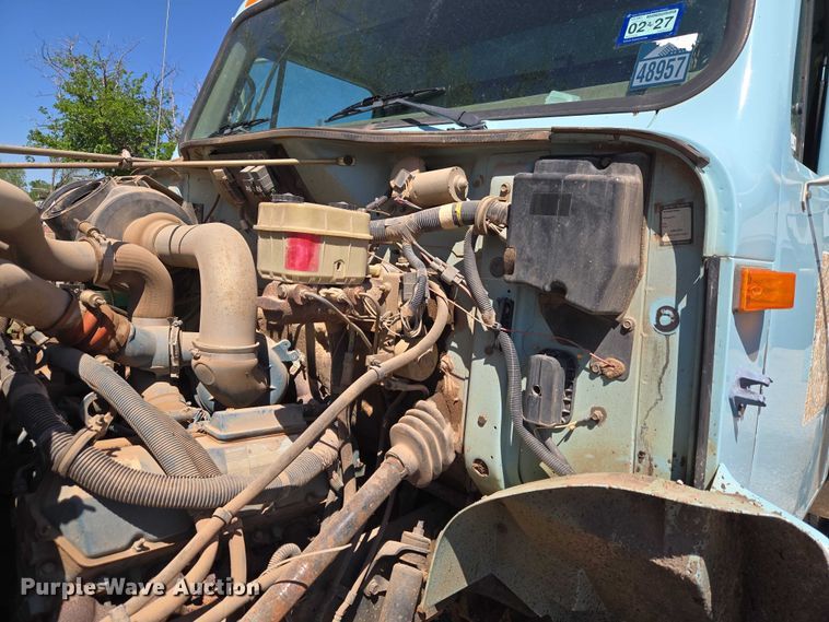 image for item ET5168 2000 International 4700 dump truck