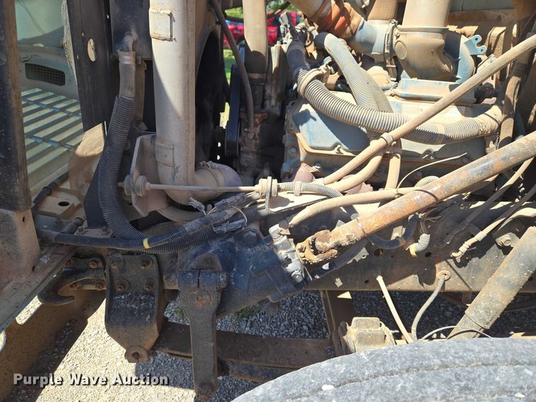 image for item ET5168 2000 International 4700 dump truck