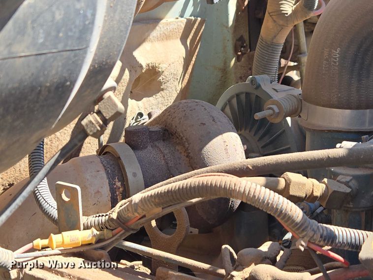 image for item ET5168 2000 International 4700 dump truck