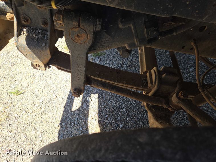 image for item ET5168 2000 International 4700 dump truck