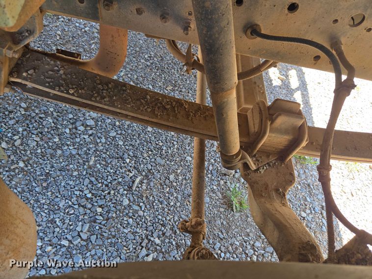 image for item ET5168 2000 International 4700 dump truck