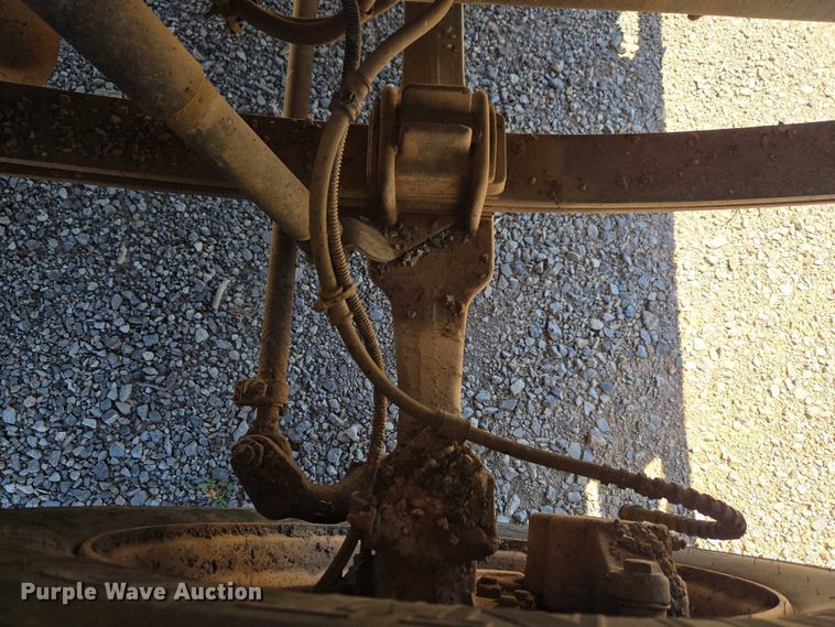 image for item ET5168 2000 International 4700 dump truck