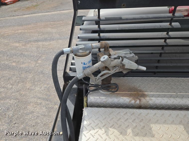 image for item ET5173 2006 Chevrolet Silverado 2500HD Ext. Cab pickup truck
