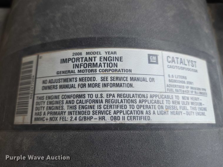 image for item ET5173 2006 Chevrolet Silverado 2500HD Ext. Cab pickup truck