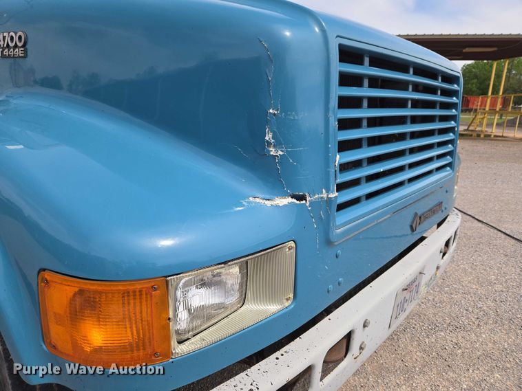 image for item ET5174 1997 International 4700 dump truck