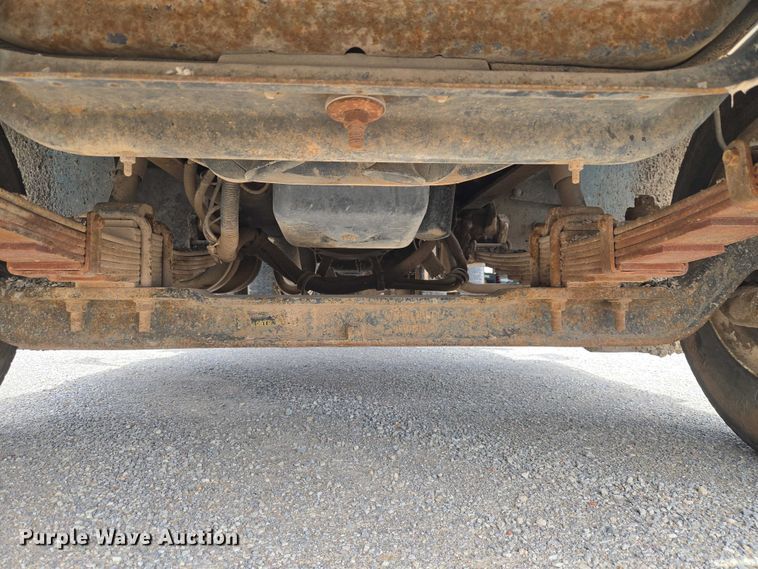 image for item ET5174 1997 International 4700 dump truck