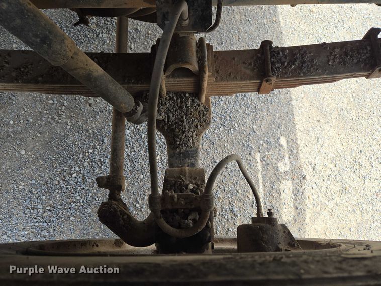 image for item ET5174 1997 International 4700 dump truck