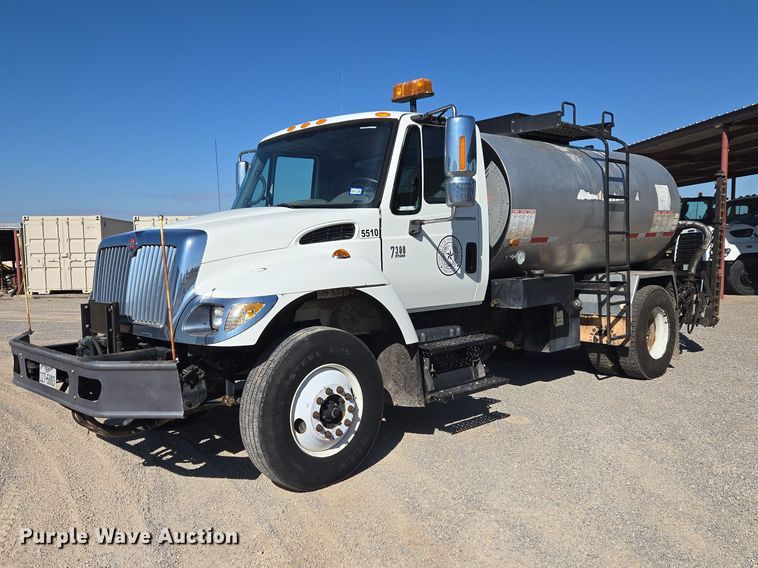 2007-international-7300-oil-tanker-truck #1489289