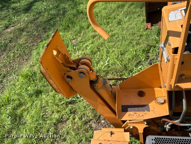 image for item ET6309 2004 Case 660 trencher