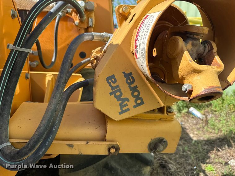 image for item ET6309 2004 Case 660 trencher