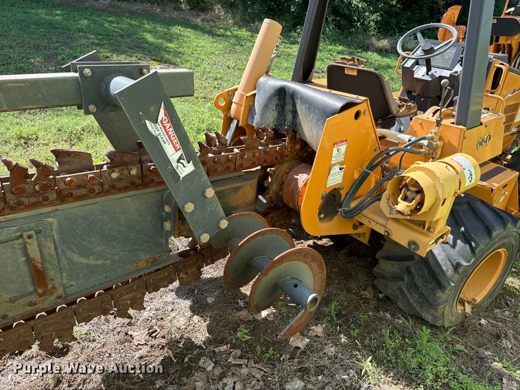 image for item ET6309 2004 Case 660 trencher