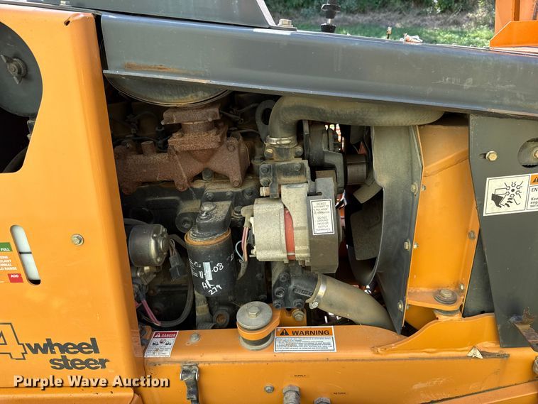 image for item ET6309 2004 Case 660 trencher