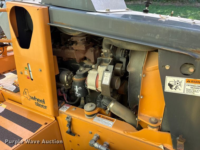 image for item ET6309 2004 Case 660 trencher