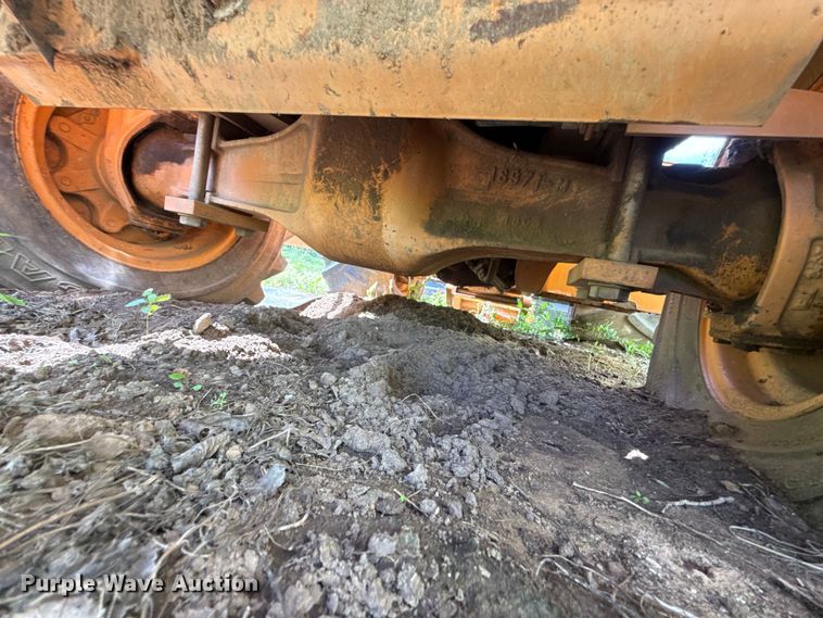 image for item ET6309 2004 Case 660 trencher