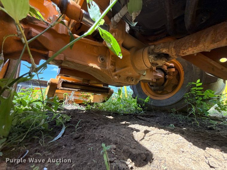 image for item ET6309 2004 Case 660 trencher