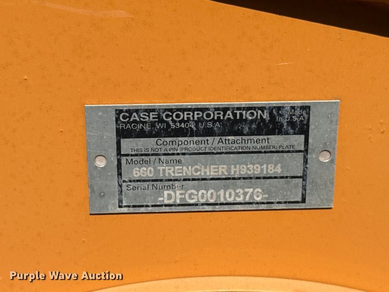 image for item ET6309 2004 Case 660 trencher