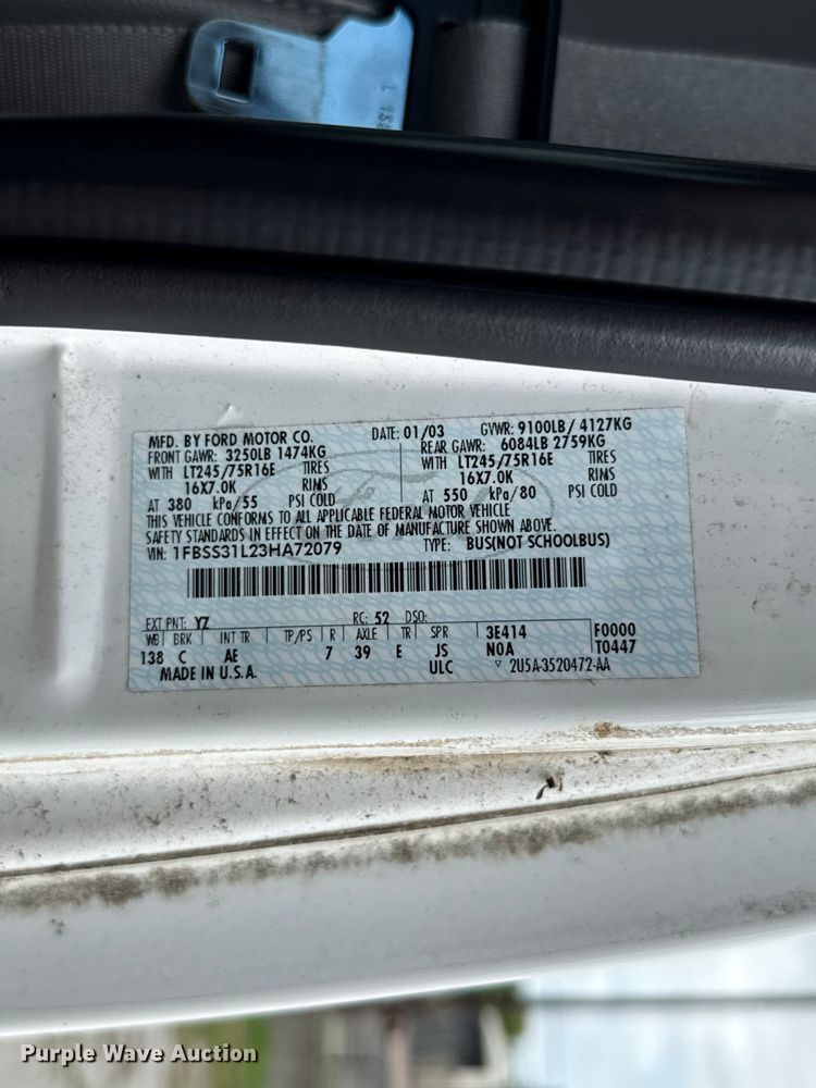 image for item ET6310 2003 Ford E350 van