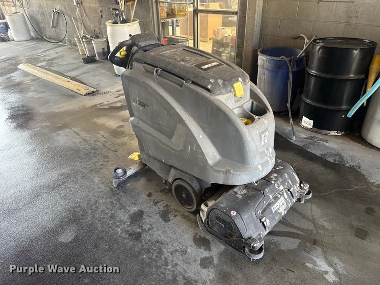 image for item ET6338 2017 Karcher R65 floor scrubber