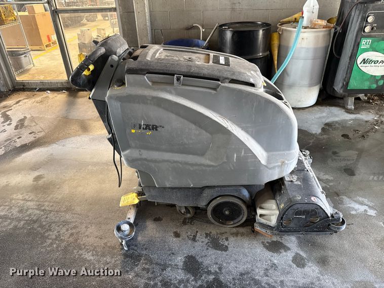 image for item ET6338 2017 Karcher R65 floor scrubber