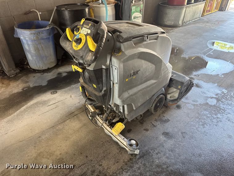 image for item ET6338 2017 Karcher R65 floor scrubber