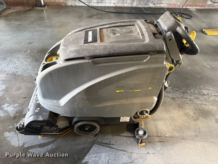 image for item ET6338 2017 Karcher R65 floor scrubber