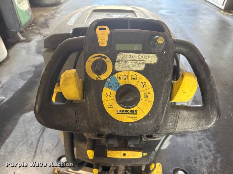 image for item ET6338 2017 Karcher R65 floor scrubber