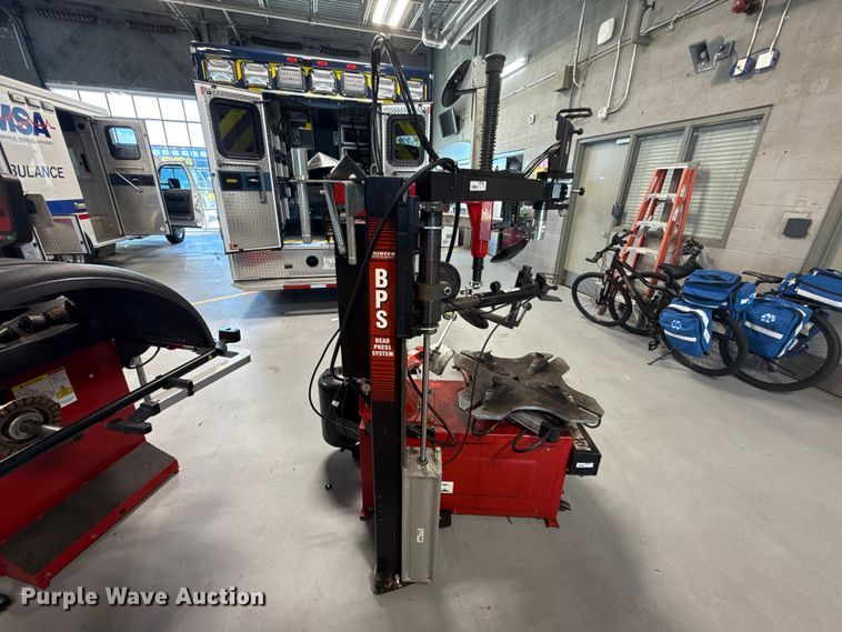 image for item ET6339 Hunter TCX57 tire machine