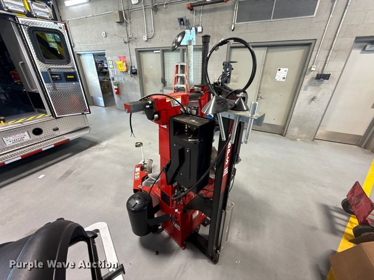 image for item ET6339 Hunter TCX57 tire machine