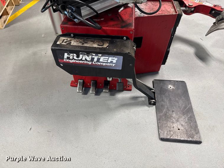 image for item ET6339 Hunter TCX57 tire machine