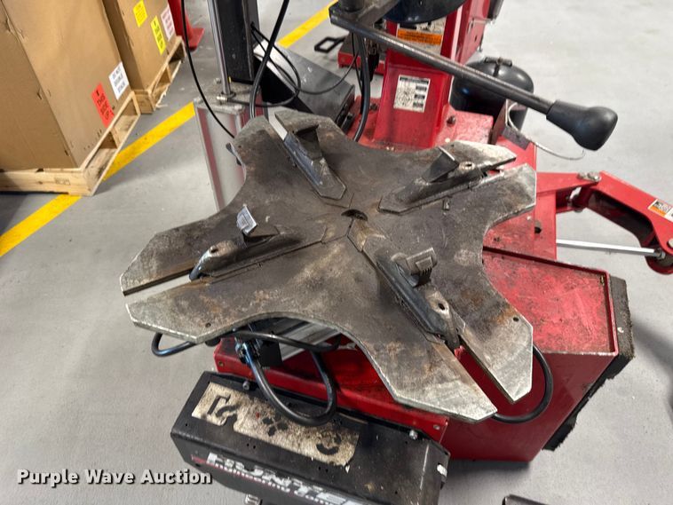 image for item ET6339 Hunter TCX57 tire machine