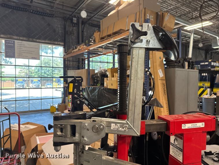 image for item ET6339 Hunter TCX57 tire machine