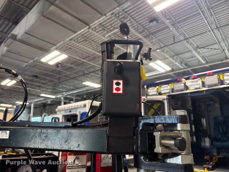 image for item ET6339 Hunter TCX57 tire machine