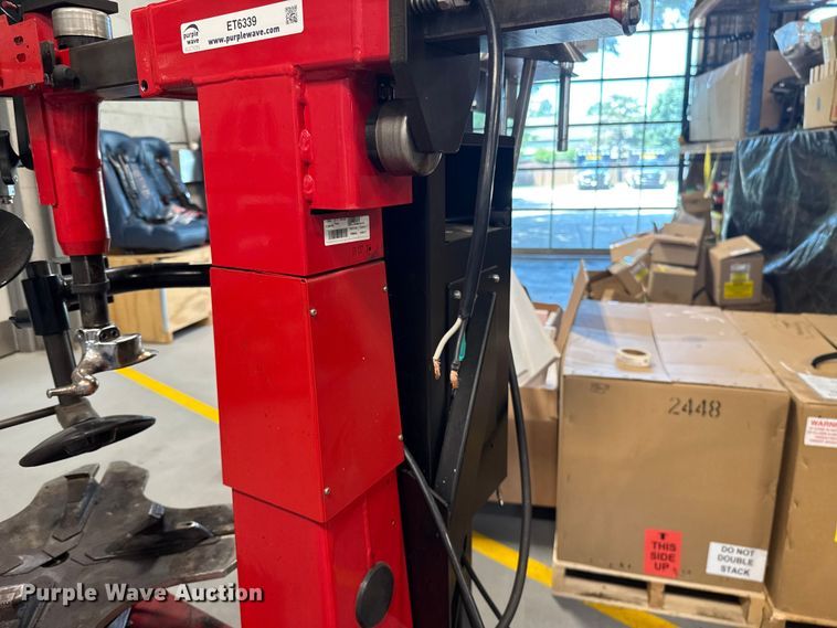 image for item ET6339 Hunter TCX57 tire machine