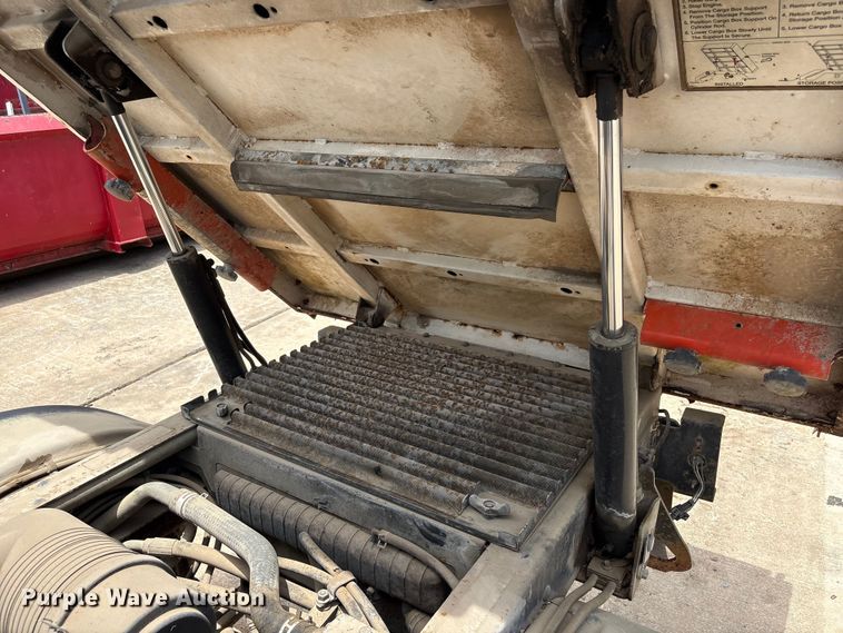 image for item EU0631 Bobcat Toolcat 5600 utility vehicle