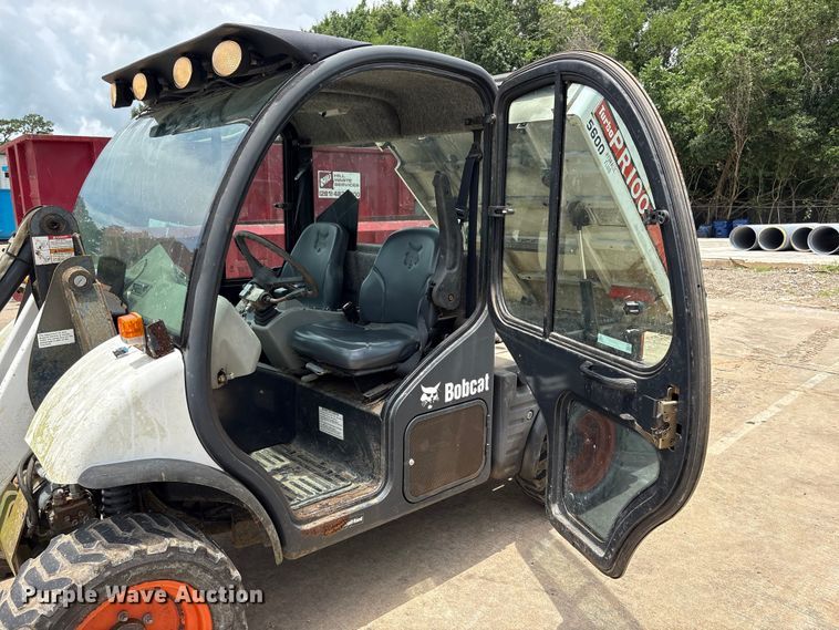 image for item EU0631 Bobcat Toolcat 5600 utility vehicle