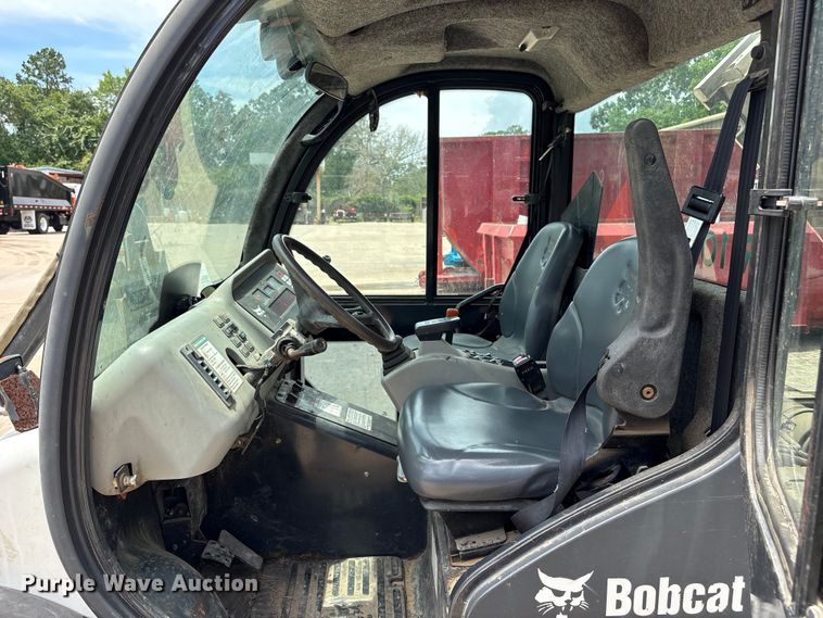 image for item EU0631 Bobcat Toolcat 5600 utility vehicle