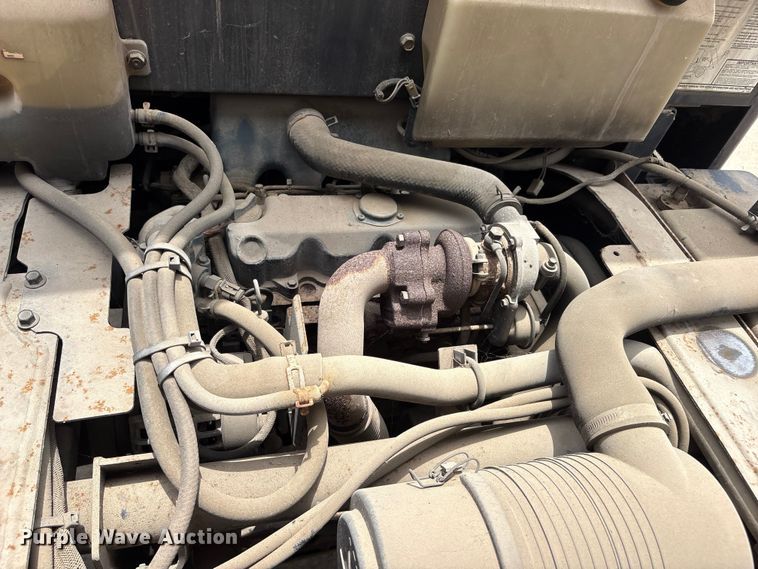image for item EU0631 Bobcat Toolcat 5600 utility vehicle